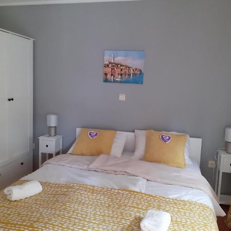 Lola Apartmani โรวีน ภายนอก รูปภาพ