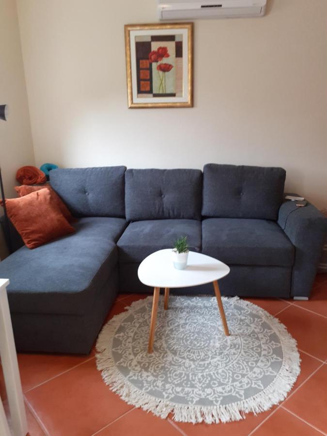 Lola Apartmani โรวีน ภายนอก รูปภาพ