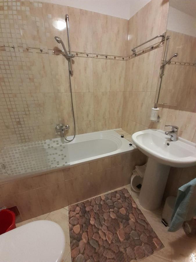 Lola Apartmani โรวีน ภายนอก รูปภาพ